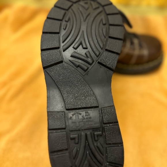 Dr Martens Women’s size 8 - Picture 2 of 8